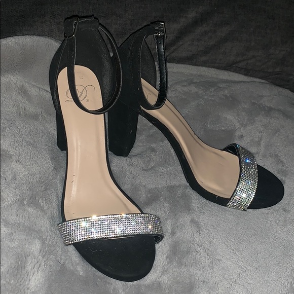 Bedazzled strap chunk heel - Picture 1 of 2